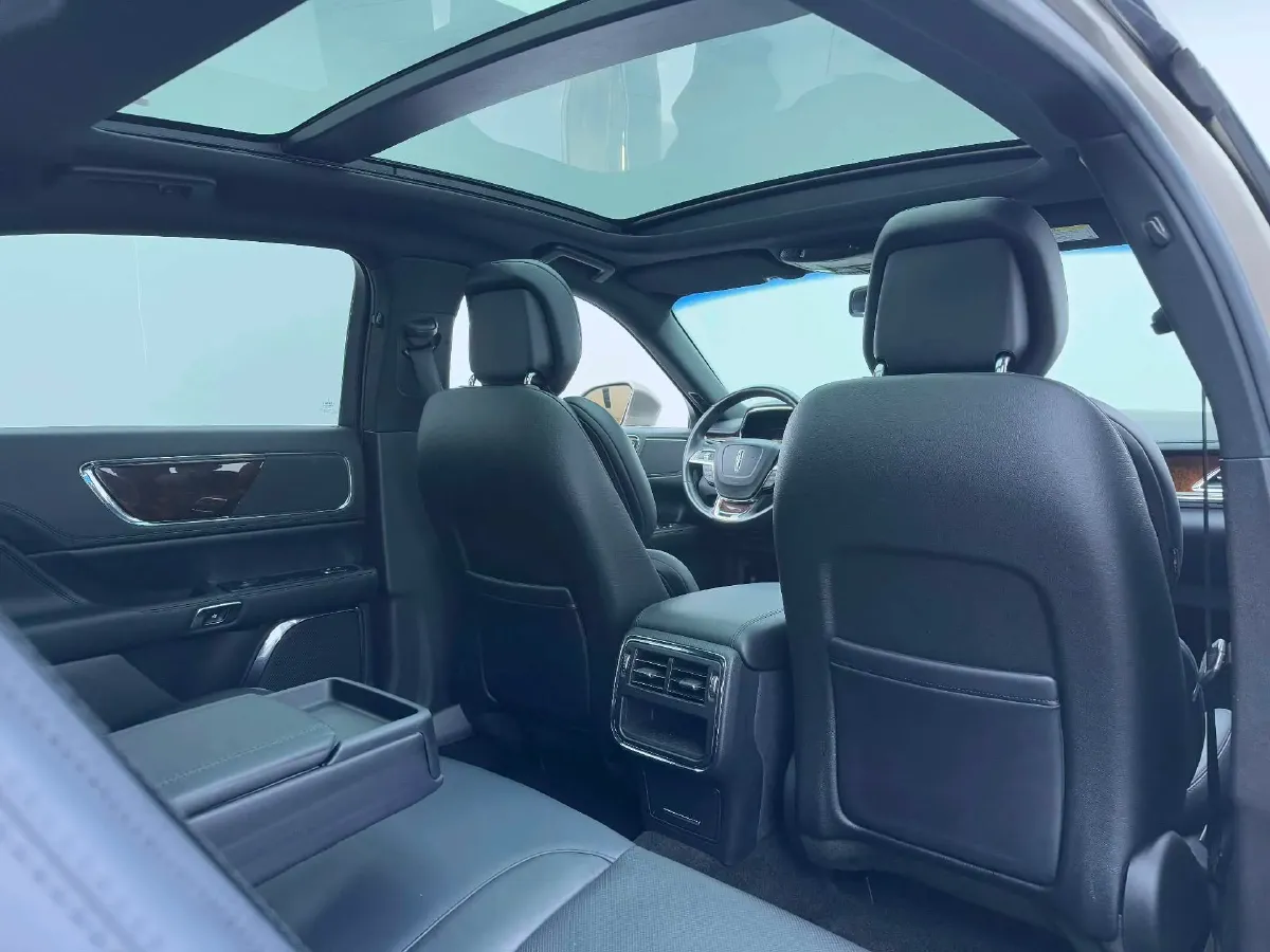 2018 Lincoln Continental 2.0T 261HP L4 6AT,autocango,china used car exporter,china ev exporter,chinese used car exporter,chinese used ev exporter