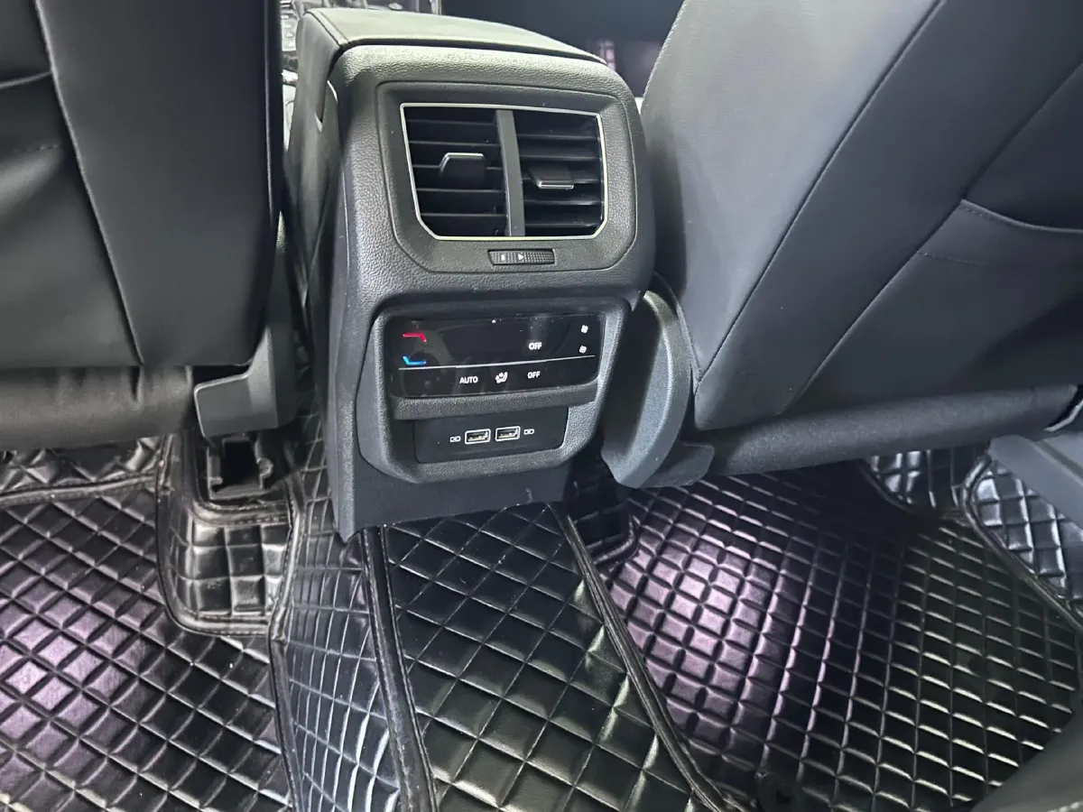 2023 Volkswagen Tayron 1.4T 150HP L4 7DCT,autocango,china used car exporter,china ev exporter,chinese used car exporter,chinese used ev exporter