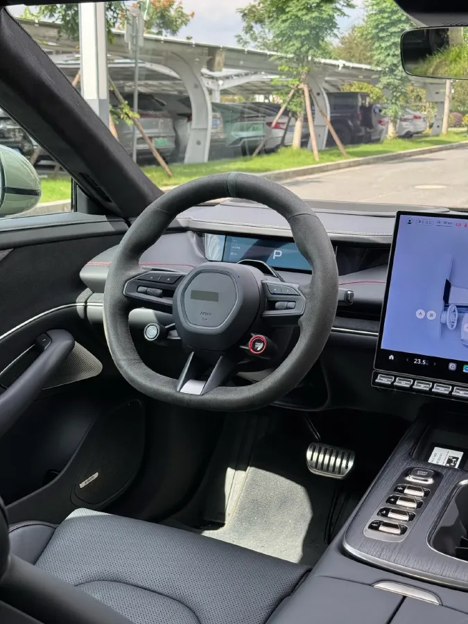 2024 MI SU7 BEV 101KWH,autocango,china used car exporter,china ev exporter,chinese used car exporter,chinese used ev exporter