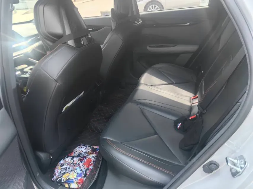 2022 ChangAn UNI-V 1.5T 188HP L4 7DCT,autocango,china used car exporter,china ev exporter,chinese used car exporter,chinese used ev exporter