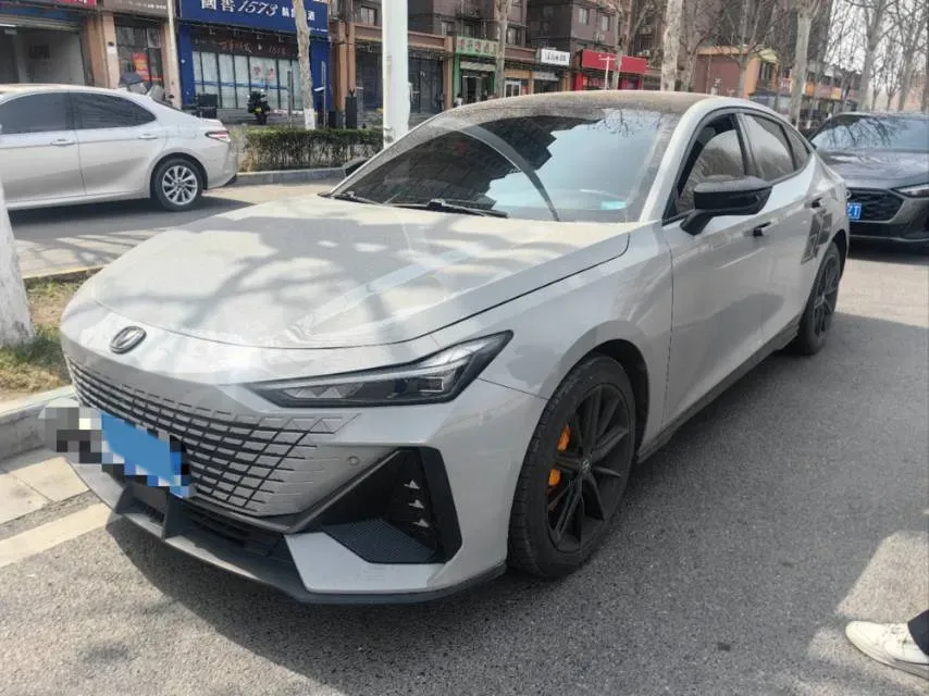2022 ChangAn UNI-V 1.5T 188HP L4 7DCT,autocango,china used car exporter,china ev exporter,chinese used car exporter,chinese used ev exporter