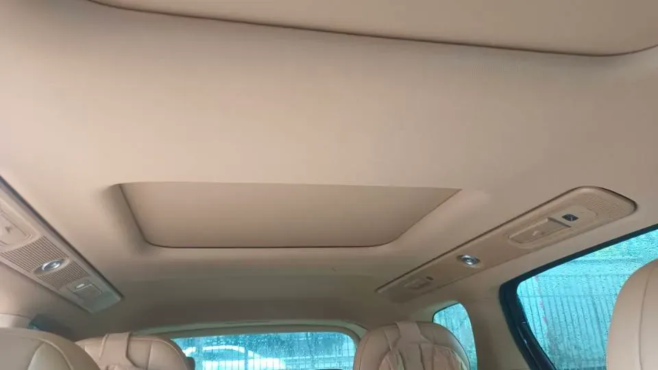 2026 Voyah Dream 1.5T 150HP L4 PHEV,autocango,china used car exporter,china ev exporter,chinese used car exporter,chinese used ev exporter