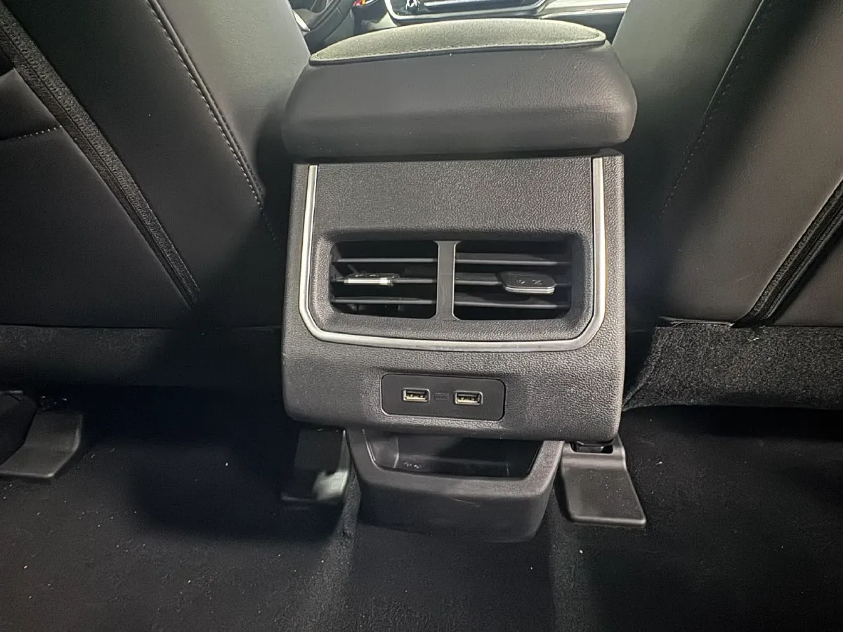 2021 Haval H6 1.5T 150HP L4 7DCT,autocango,china used car exporter,china ev exporter,chinese used car exporter,chinese used ev exporter