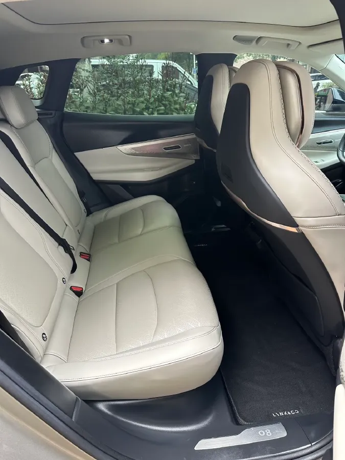 2023 LYNK&CO 08 EM-P 1.5T 163HP L4 3DHT PHEV 39.6KWH,autocango,china used car exporter,china ev exporter,chinese used car exporter,chinese used ev exporter