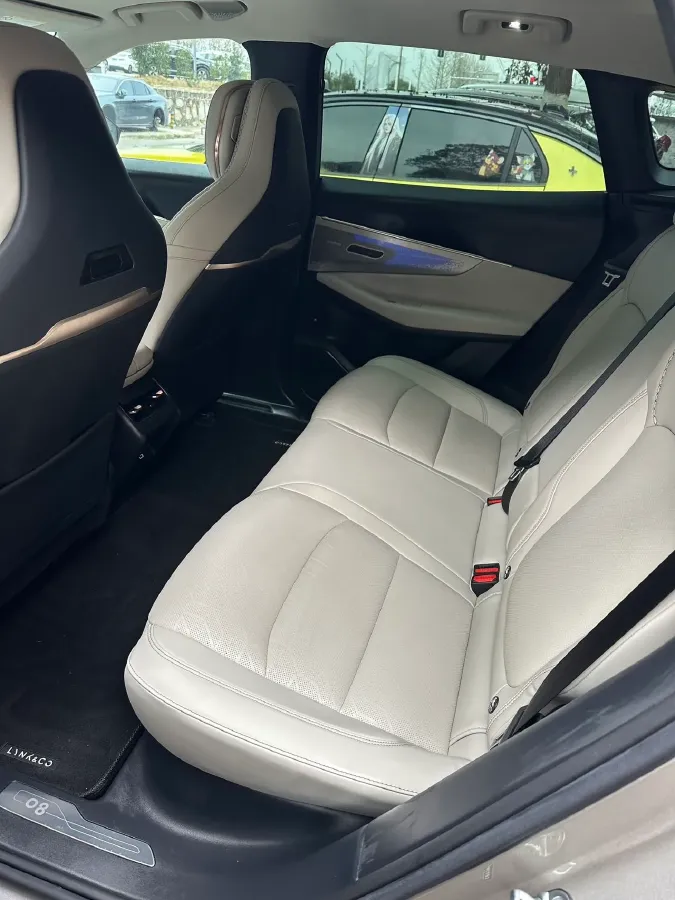 2023 LYNK&CO 08 EM-P 1.5T 163HP L4 3DHT PHEV 39.6KWH,autocango,china used car exporter,china ev exporter,chinese used car exporter,chinese used ev exporter