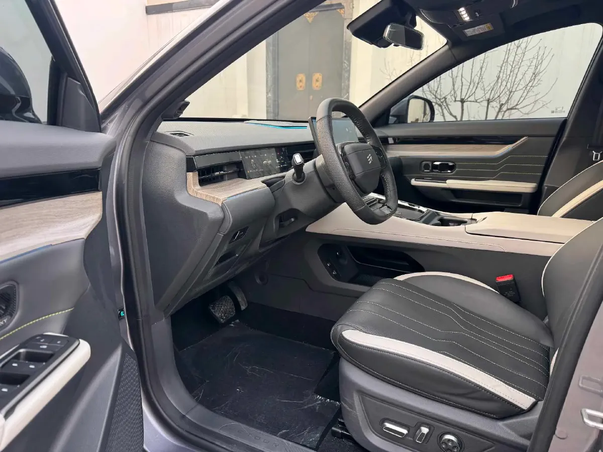 2024 Jetour ShanHai L6 1.5T 156HP L4 1DHT PHEV 19.43KWH,autocango,china used car exporter,china ev exporter,chinese used car exporter,chinese used ev exporter