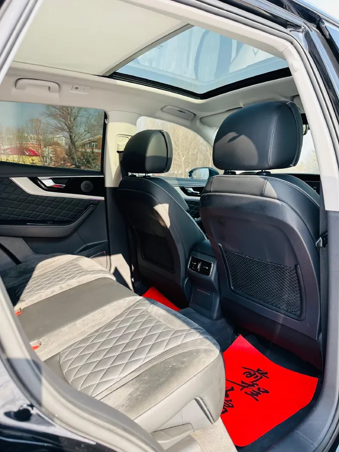 2019 HongQi HS5 2.0T 224HP L4 6AT,autocango,china used car exporter,china ev exporter,chinese used car exporter,chinese used ev exporter