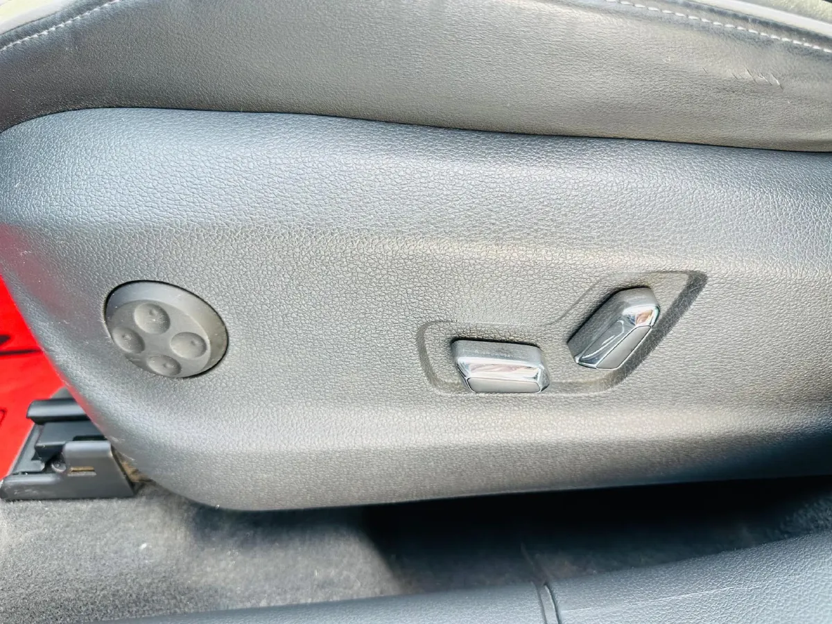 2019 HongQi HS5 2.0T 224HP L4 6AT,autocango,china used car exporter,china ev exporter,chinese used car exporter,chinese used ev exporter