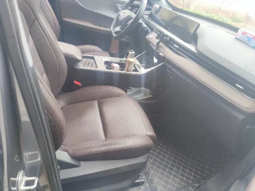 2024 Chery Tiggo 7 1.5T 156HP L4 CVT,autocango,china used car exporter,china ev exporter,chinese used car exporter,chinese used ev exporter