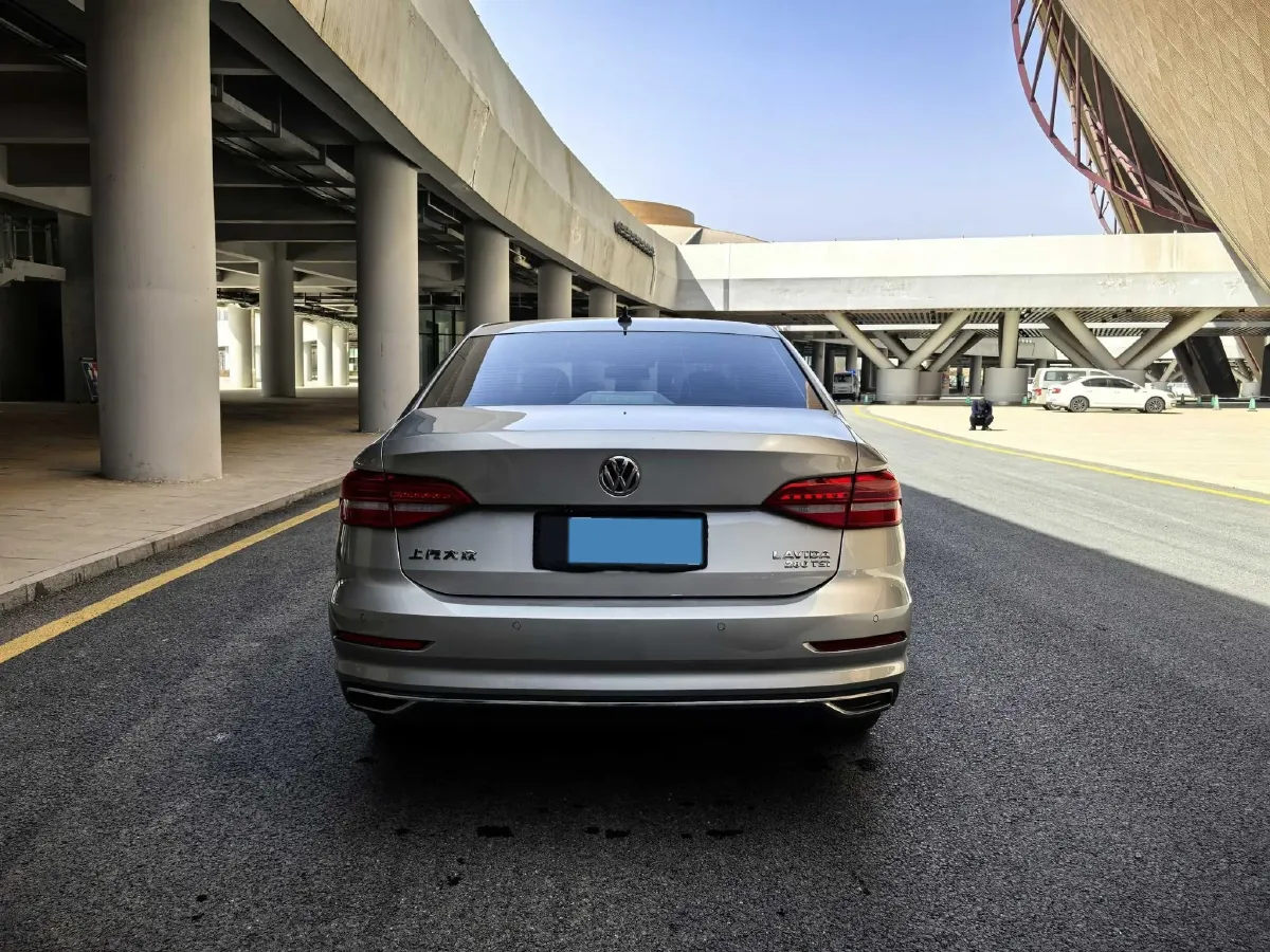 2018 Skoda Karoq 1.4T 150HP L4 7DCT,autocango,china used car exporter,china ev exporter,chinese used car exporter,chinese used ev exporter