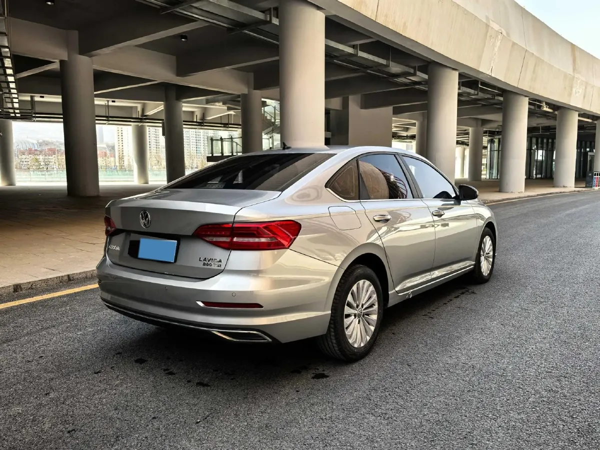 2018 Skoda Karoq 1.4T 150HP L4 7DCT,autocango,china used car exporter,china ev exporter,chinese used car exporter,chinese used ev exporter