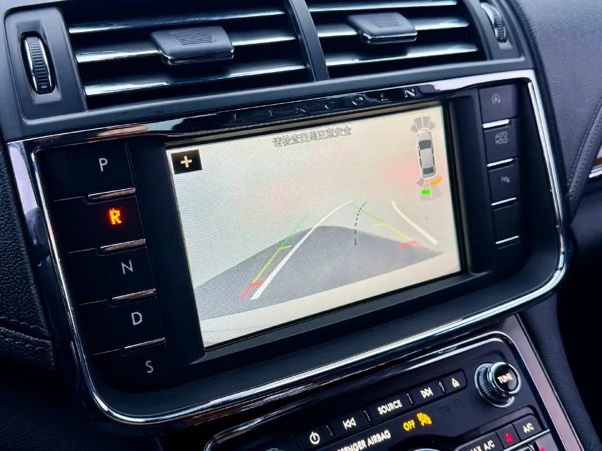 2018 Lincoln Continental 2.0T 261HP L4 6AT,autocango,china used car exporter,china ev exporter,chinese used car exporter,chinese used ev exporter