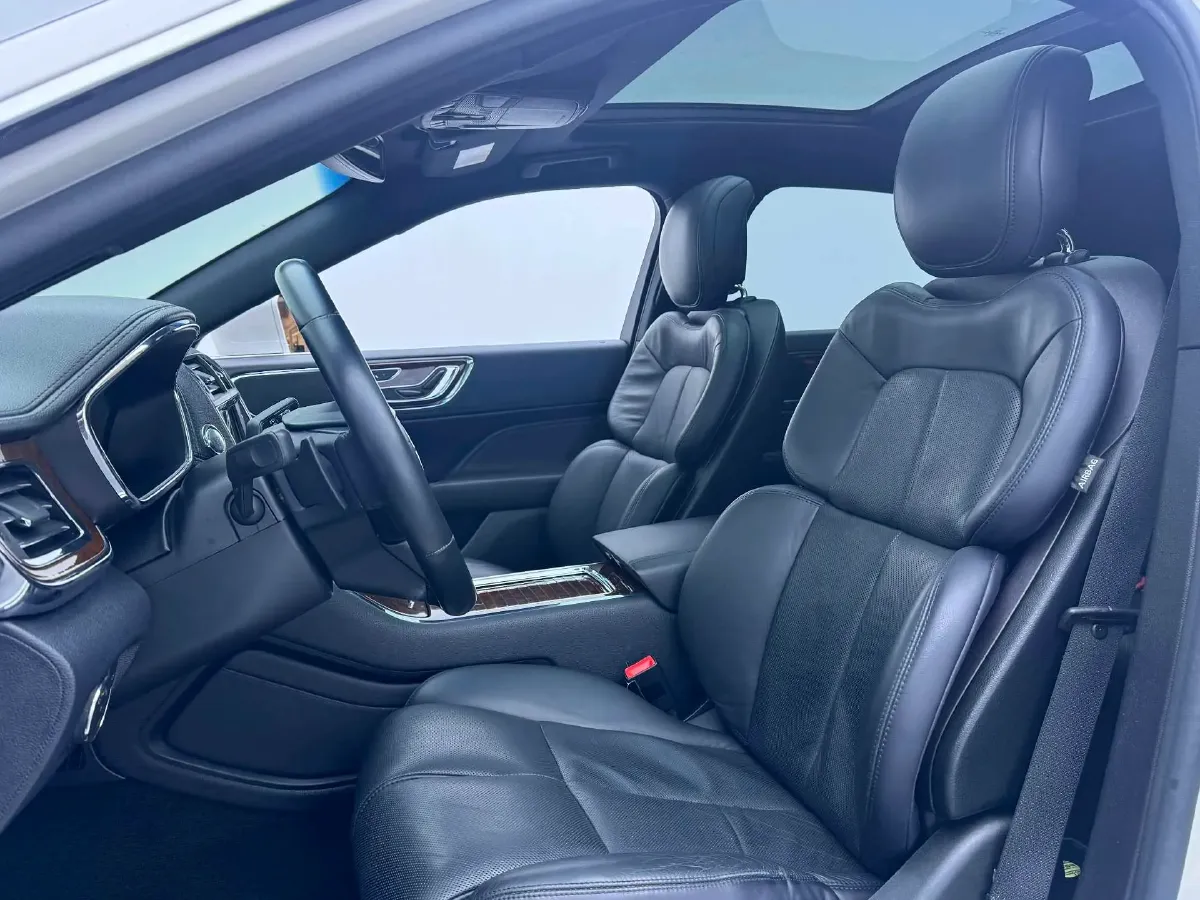 2018 Lincoln Continental 2.0T 261HP L4 6AT,autocango,china used car exporter,china ev exporter,chinese used car exporter,chinese used ev exporter