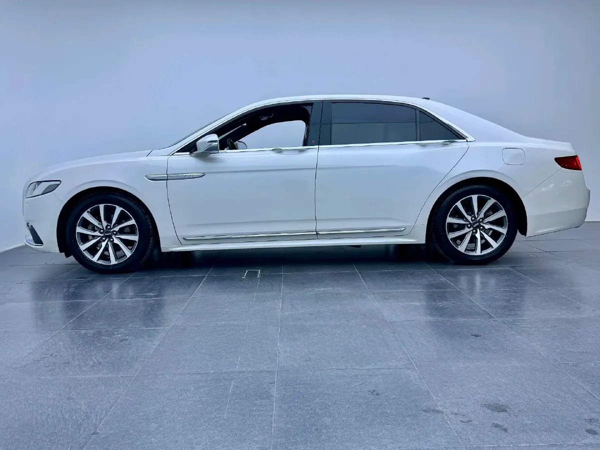 2018 Lincoln Continental 2.0T 261HP L4 6AT,autocango,china used car exporter,china ev exporter,chinese used car exporter,chinese used ev exporter