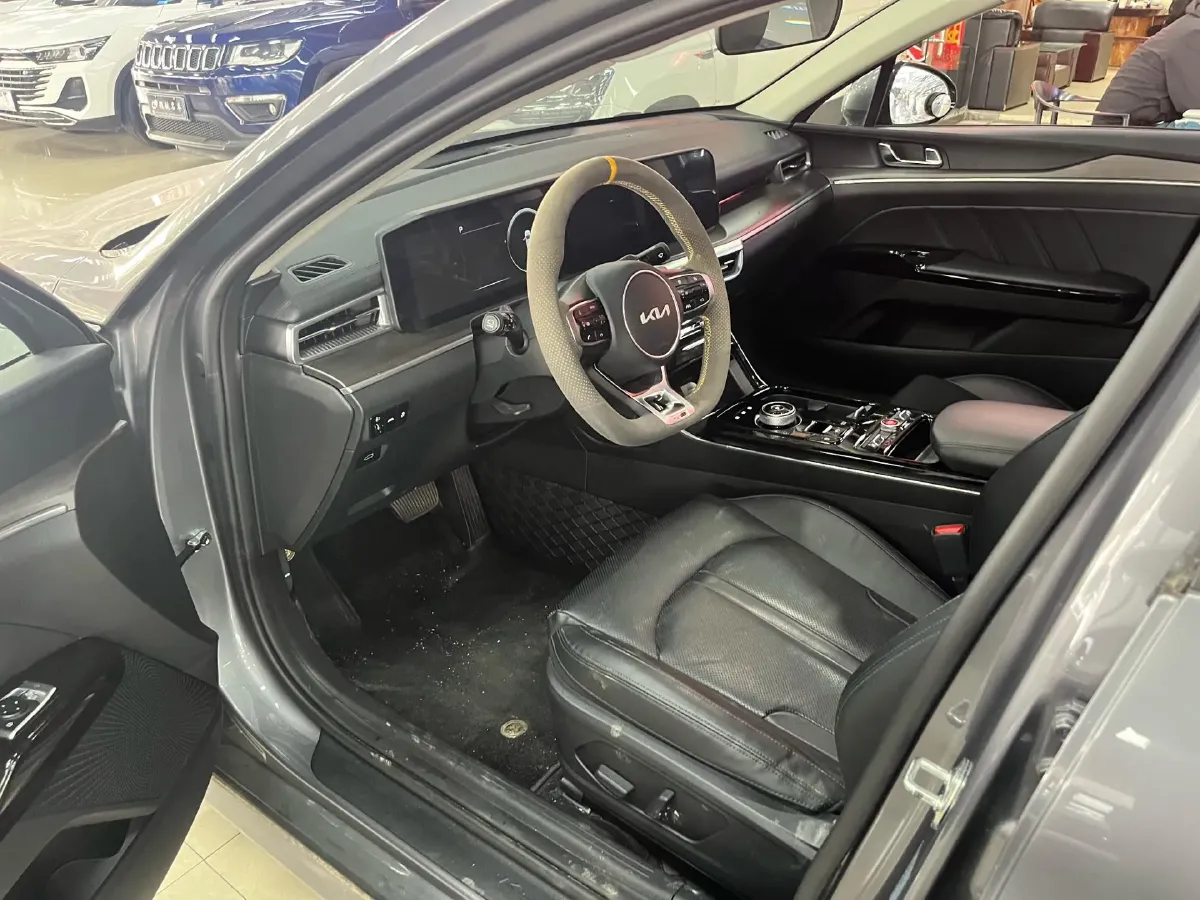 2021 Kia K5 2.0T 240HP L4 8AT,autocango,china used car exporter,china ev exporter,chinese used car exporter,chinese used ev exporter