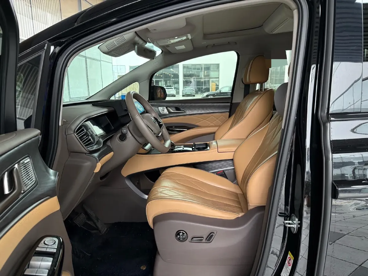 2022 HongQi HS7 3.0T 337HP V6 8AT,autocango,china used car exporter,china ev exporter,chinese used car exporter,chinese used ev exporter