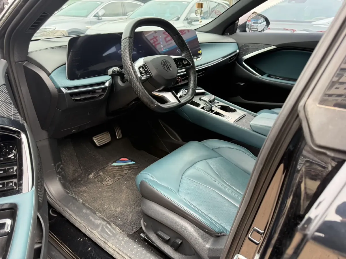 2023 MG 7 2.0T 261HP L4 9AT,autocango,china used car exporter,china ev exporter,chinese used car exporter,chinese used ev exporter