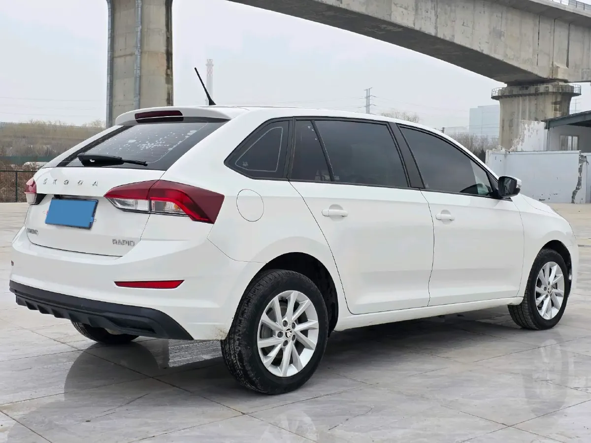 2020 Skoda Rapid Spaceback 1.5L 112HP L4 5MT,autocango,china used car exporter,china ev exporter,chinese used car exporter,chinese used ev exporter