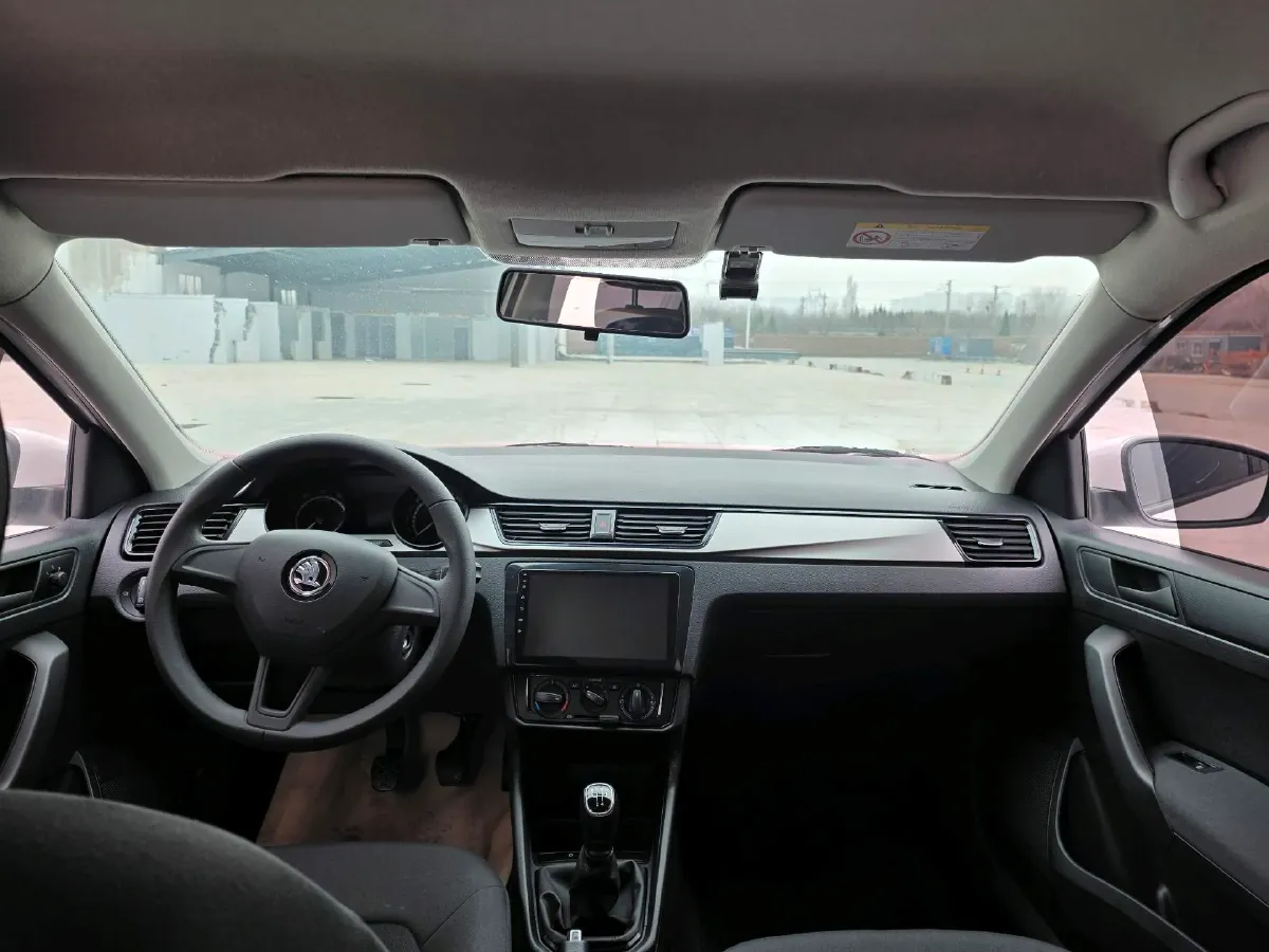 2020 Skoda Rapid Spaceback 1.5L 112HP L4 5MT,autocango,china used car exporter,china ev exporter,chinese used car exporter,chinese used ev exporter