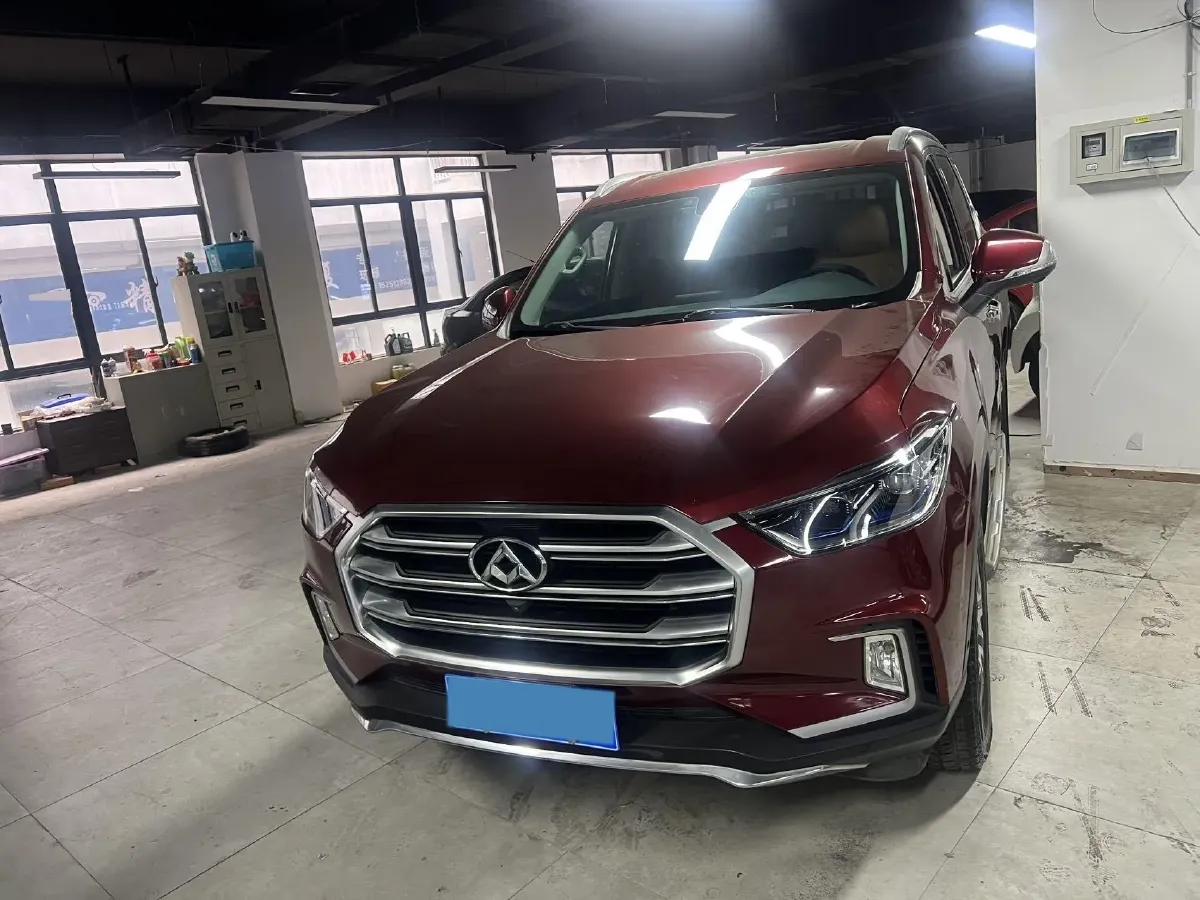 2017 MAXUS D90 2.0T 224HP L4 6AT,autocango,china used car exporter,china ev exporter,chinese used car exporter,chinese used ev exporter