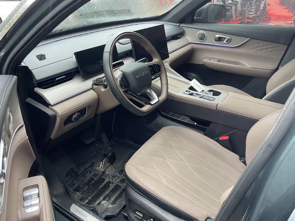 2025 Chery Tiggo 8 Plus 1.6T 197HP L4 7DCT,autocango,china used car exporter,china ev exporter,chinese used car exporter,chinese used ev exporter