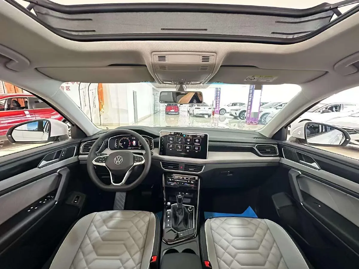 2025 Volkswagen Tayron 2.0T 186HP L4 7DCT,autocango,china used car exporter,china ev exporter,chinese used car exporter,chinese used ev exporter