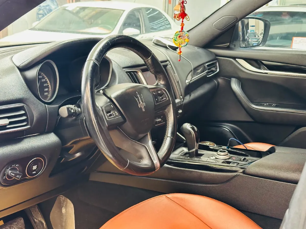 2018 Jaguar XJ 3.0T 340HP V6 8AT,autocango,china used car exporter,china ev exporter,chinese used car exporter,chinese used ev exporter