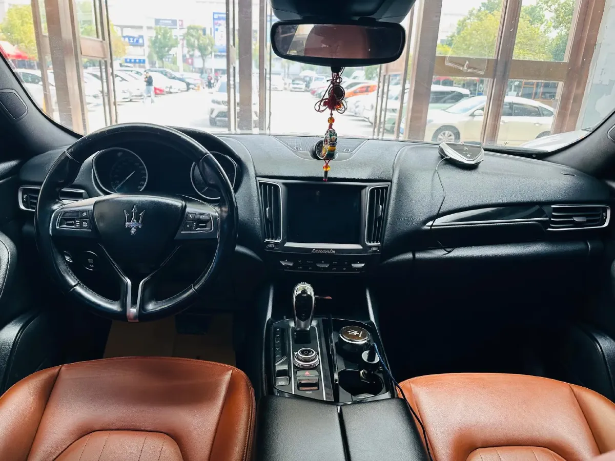 2018 Jaguar XJ 3.0T 340HP V6 8AT,autocango,china used car exporter,china ev exporter,chinese used car exporter,chinese used ev exporter