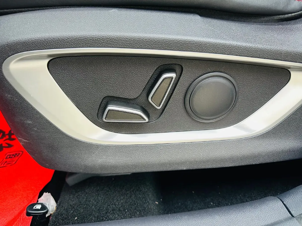 2020 ChangAn CS75 Plus 1.5T 178HP L4 6AT,autocango,china used car exporter,china ev exporter,chinese used car exporter,chinese used ev exporter