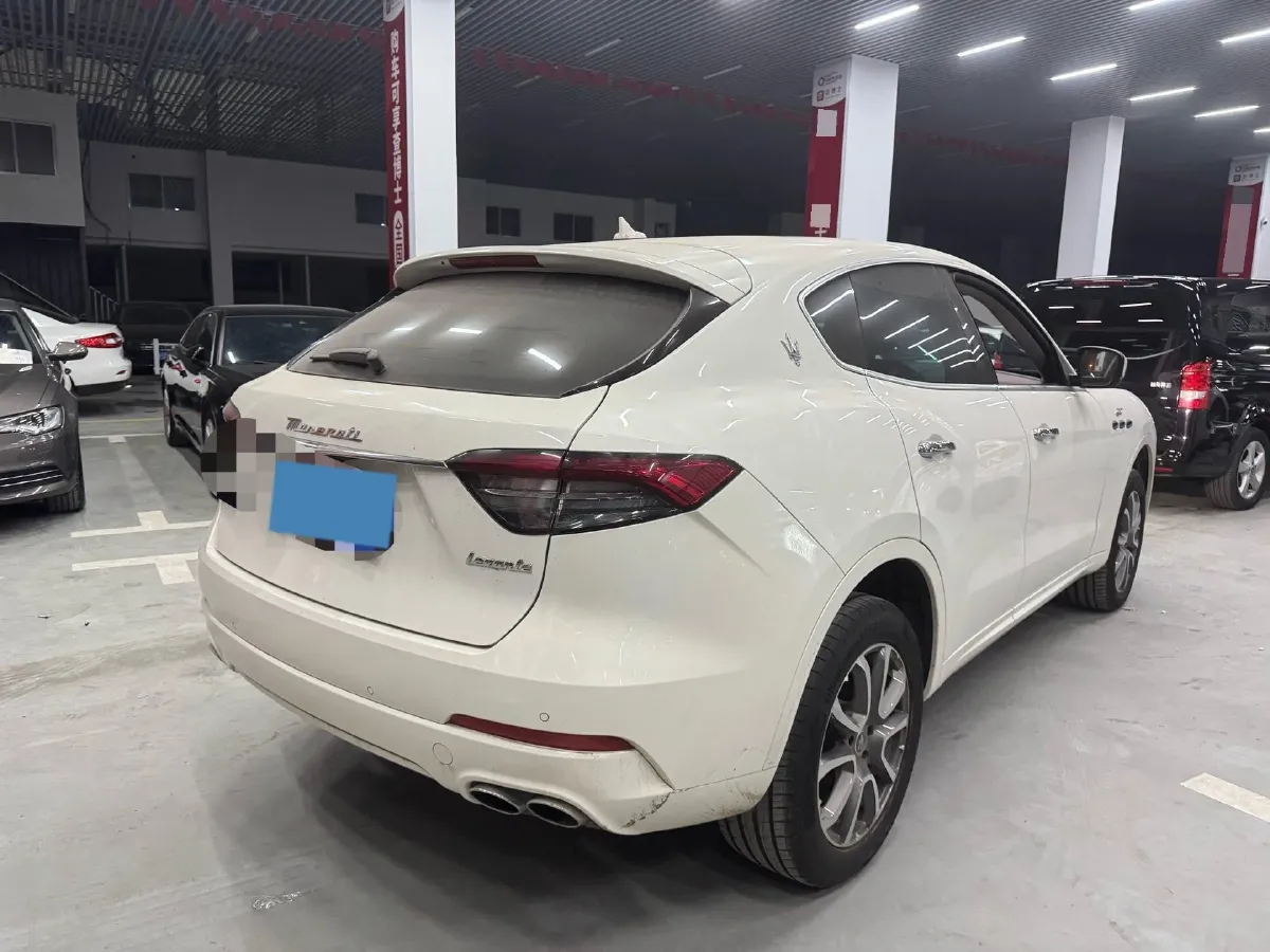 2022 Maserati Levante 2.0T 330HP L4 8AT,autocango,china used car exporter,china ev exporter,chinese used car exporter,chinese used ev exporter