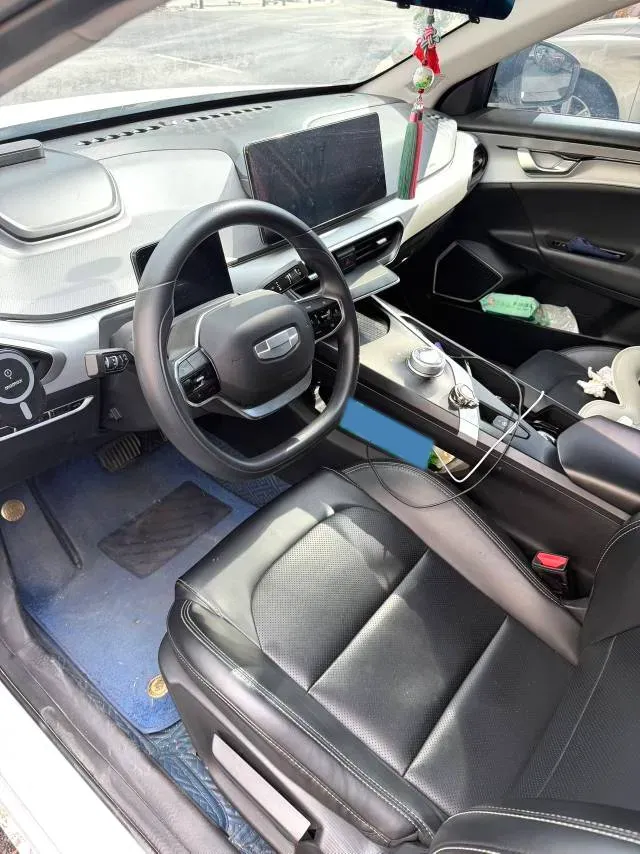 2022 Geely Emgrand L HiP 1.5T 181HP L4 3DHT PHEV 15.5KWH,autocango,china used car exporter,china ev exporter,chinese used car exporter,chinese used ev exporter