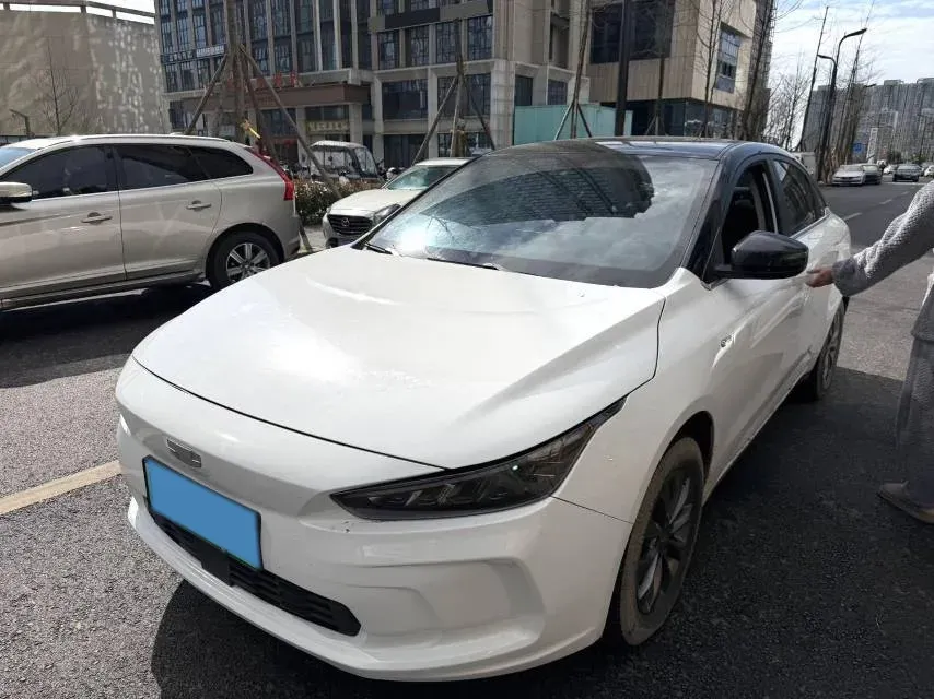 2022 Geely Emgrand L HiP 1.5T 181HP L4 3DHT PHEV 15.5KWH,autocango,china used car exporter,china ev exporter,chinese used car exporter,chinese used ev exporter