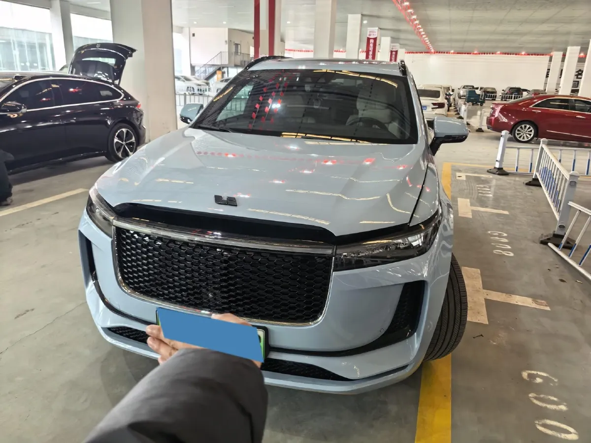 2020 Li ONE Range Extended 131HP REEV 40.5KWH,autocango,china used car exporter,china ev exporter,chinese used car exporter,chinese used ev exporter