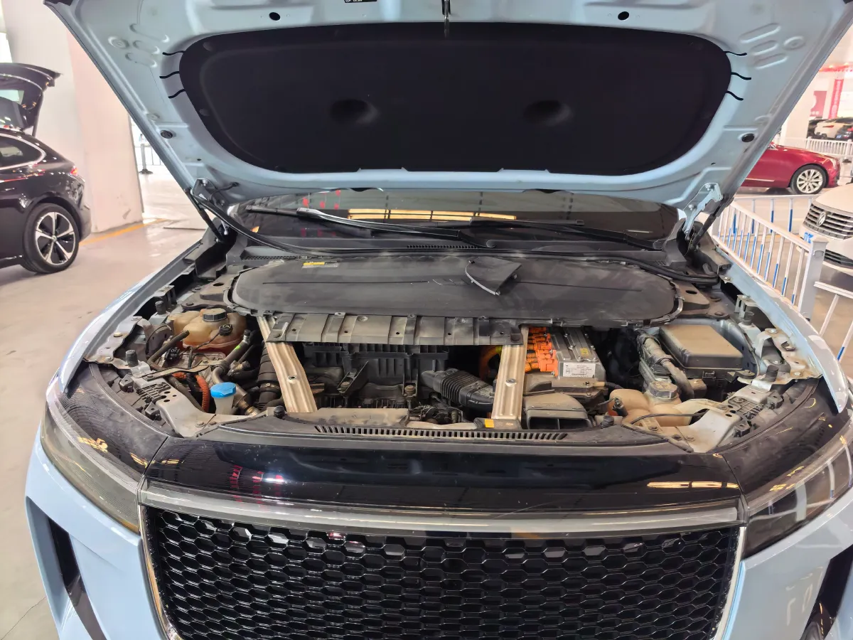 2020 Li ONE Range Extended 131HP REEV 40.5KWH,autocango,china used car exporter,china ev exporter,chinese used car exporter,chinese used ev exporter