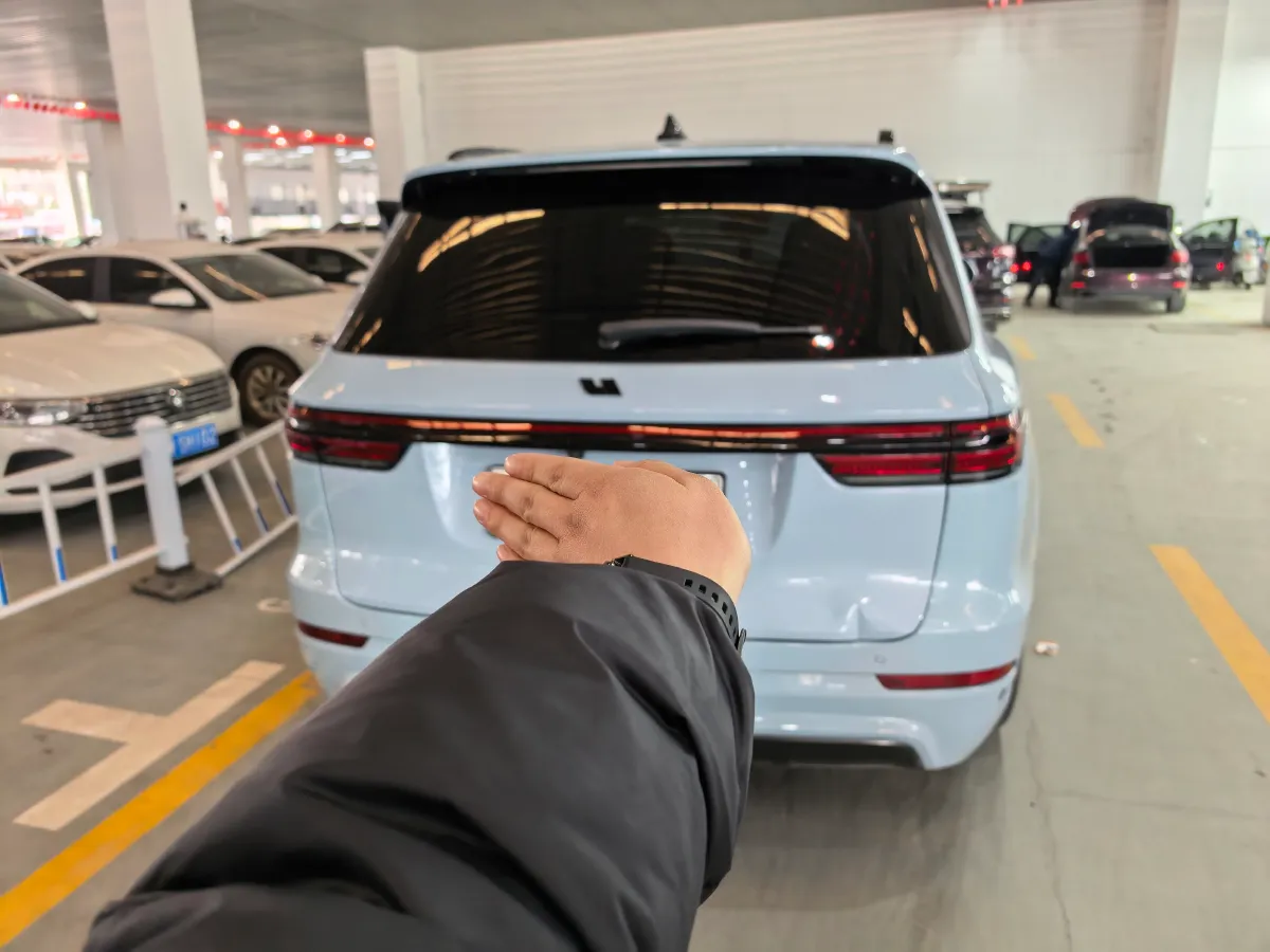 2020 Li ONE Range Extended 131HP REEV 40.5KWH,autocango,china used car exporter,china ev exporter,chinese used car exporter,chinese used ev exporter