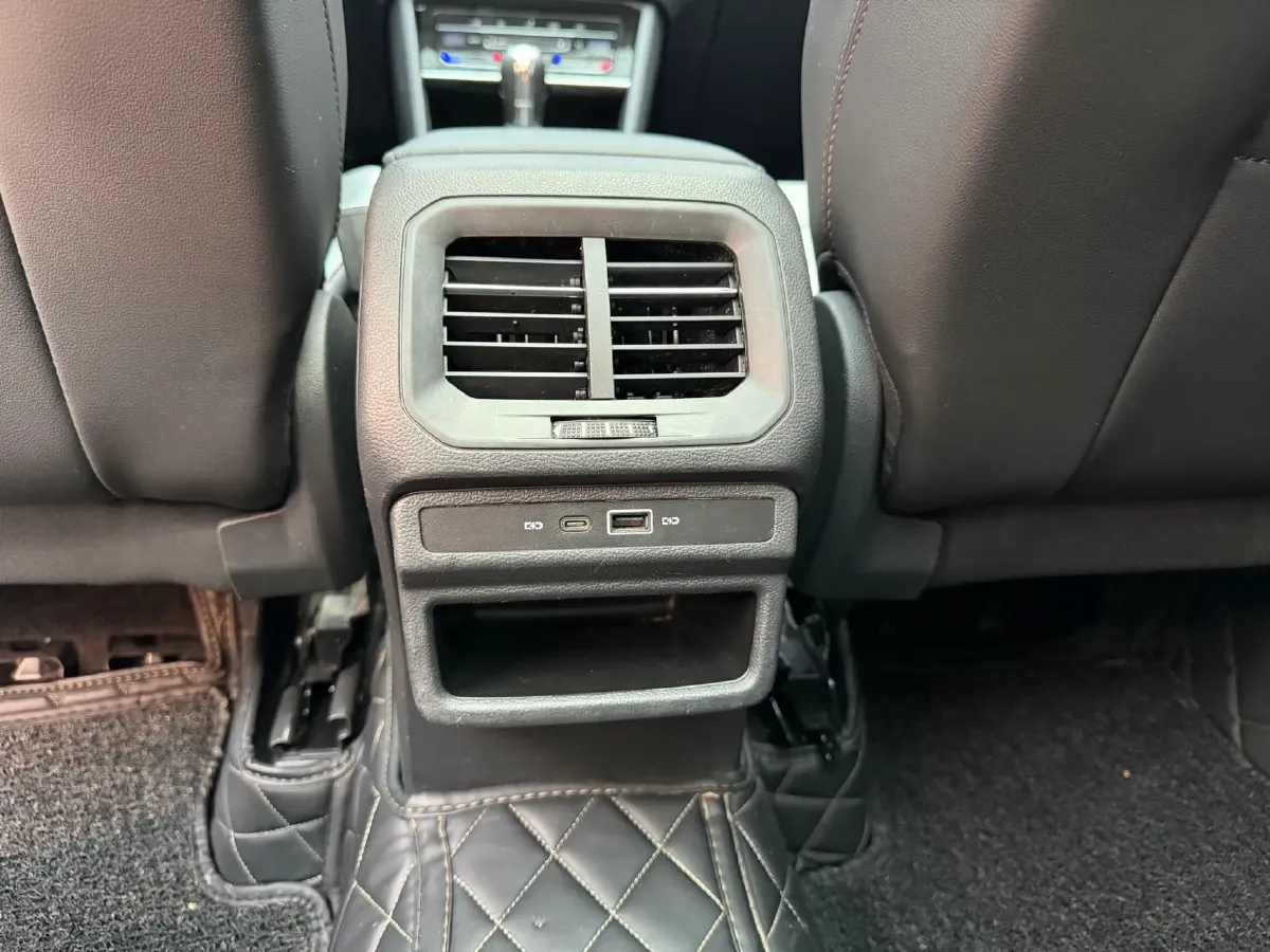 2022 Ford Transit 2.0T 202HP L4 6AT,autocango,china used car exporter,china ev exporter,chinese used car exporter,chinese used ev exporter