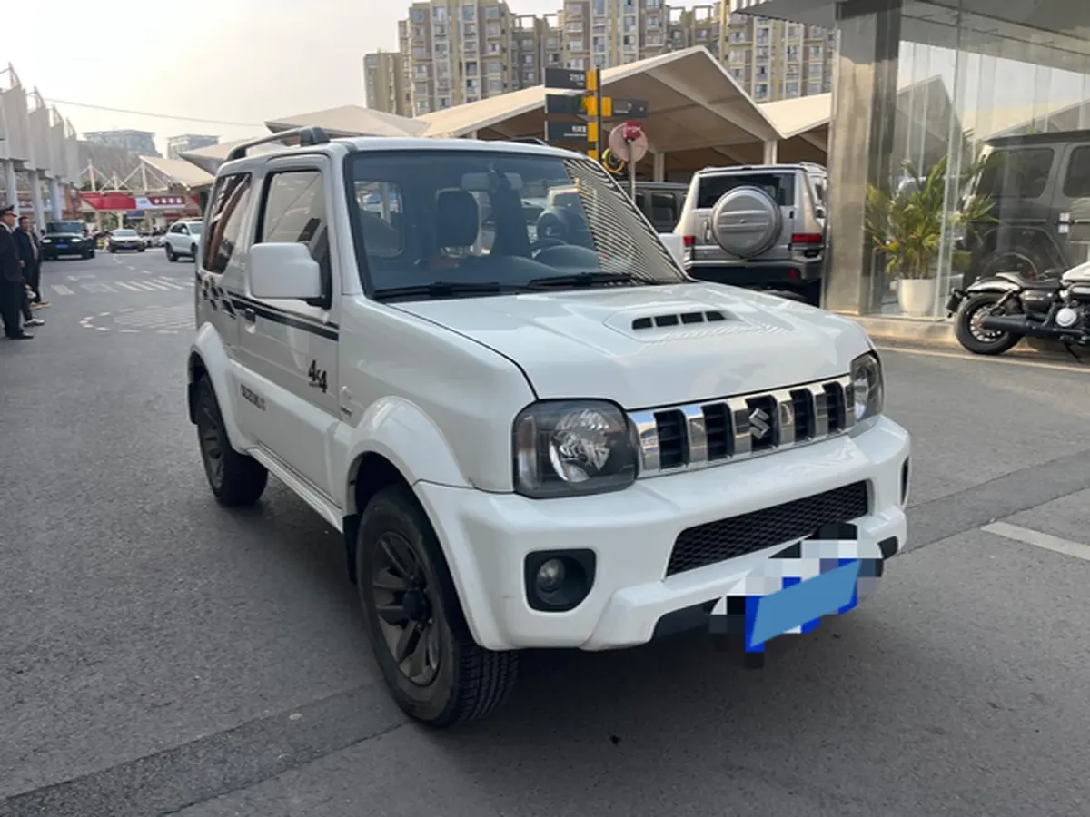 2015 Suzuki Jimny 1.3L 85HP L4 4AT,autocango,china used car exporter,china ev exporter,chinese used car exporter,chinese used ev exporter