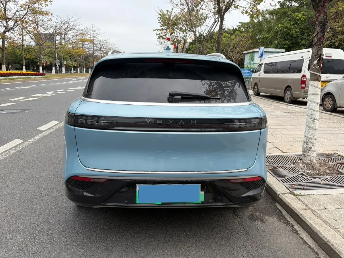 2021 Voyah FREE Range Extended 109HP REEV 33KWH,autocango,china used car exporter,china ev exporter,chinese used car exporter,chinese used ev exporter