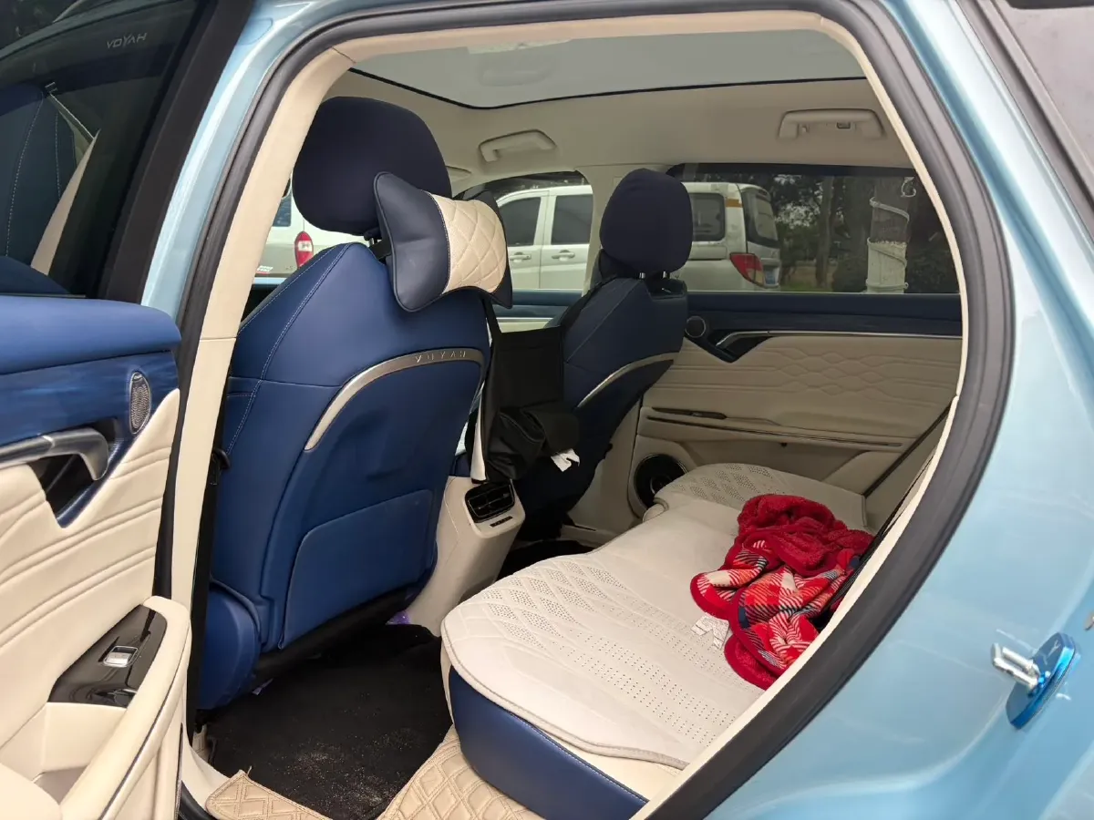 2021 Voyah FREE Range Extended 109HP REEV 33KWH,autocango,china used car exporter,china ev exporter,chinese used car exporter,chinese used ev exporter