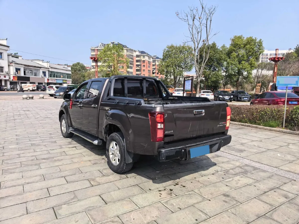 2019 Isuzu LingTuo 2.5T 129HP L4 6MT,autocango,china used car exporter,china ev exporter,chinese used car exporter,chinese used ev exporter