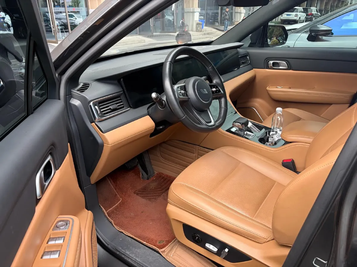 2021 Li ONE Range Extended 131HP REEV 40.5KWH,autocango,china used car exporter,china ev exporter,chinese used car exporter,chinese used ev exporter