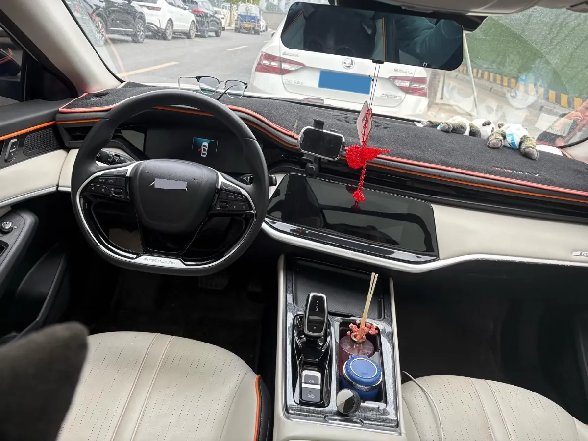 2021 DongFeng Aeolus YiXuan MAX 1.5T 190HP L4 7DCT,autocango,china used car exporter,china ev exporter,chinese used car exporter,chinese used ev exporter