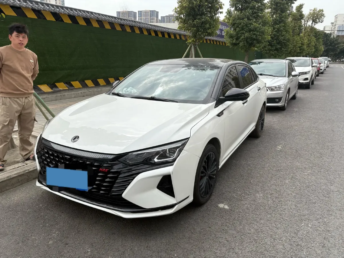 2021 DongFeng Aeolus YiXuan MAX 1.5T 190HP L4 7DCT,autocango,china used car exporter,china ev exporter,chinese used car exporter,chinese used ev exporter