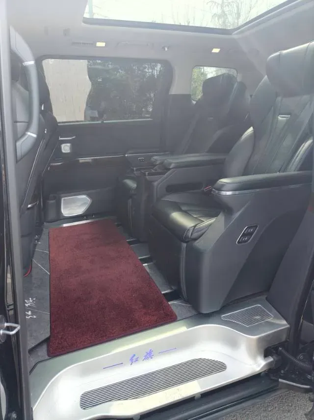 2023 HongQi HQ9 2.0T 252HP L4 8AT,autocango,china used car exporter,china ev exporter,chinese used car exporter,chinese used ev exporter