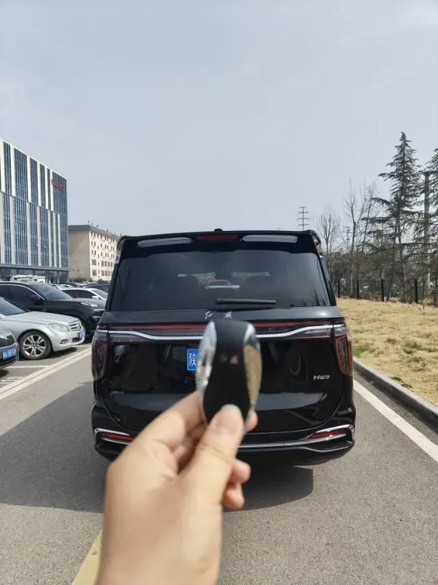 2023 HongQi HQ9 2.0T 252HP L4 8AT,autocango,china used car exporter,china ev exporter,chinese used car exporter,chinese used ev exporter