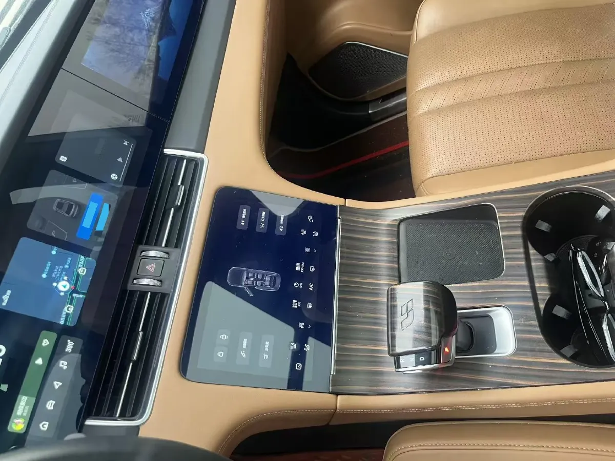 2020 Li ONE Range Extended 131HP REEV 40.5KWH,autocango,china used car exporter,china ev exporter,chinese used car exporter,chinese used ev exporter