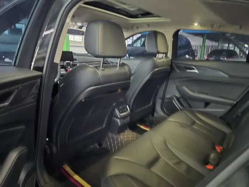 2022 HongQi H5 1.5T 169HP L4 7DCT,autocango,china used car exporter,china ev exporter,chinese used car exporter,chinese used ev exporter