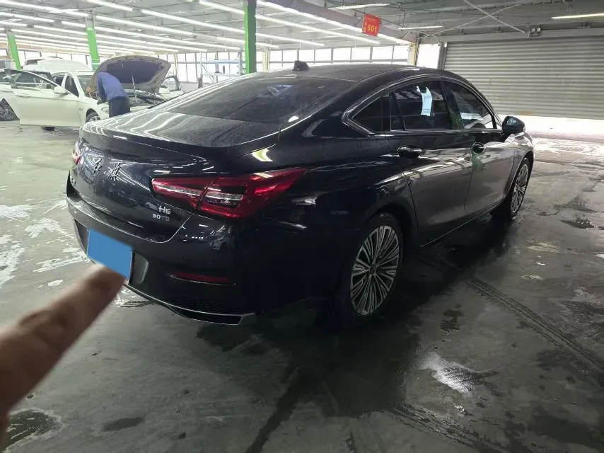 2022 HongQi H5 1.5T 169HP L4 7DCT,autocango,china used car exporter,china ev exporter,chinese used car exporter,chinese used ev exporter