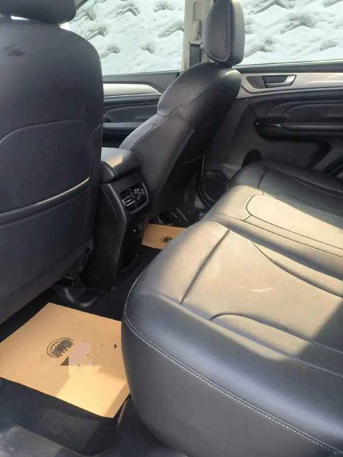 2021 Haval M6 1.5T 150HP L4 6MT,autocango,china used car exporter,china ev exporter,chinese used car exporter,chinese used ev exporter