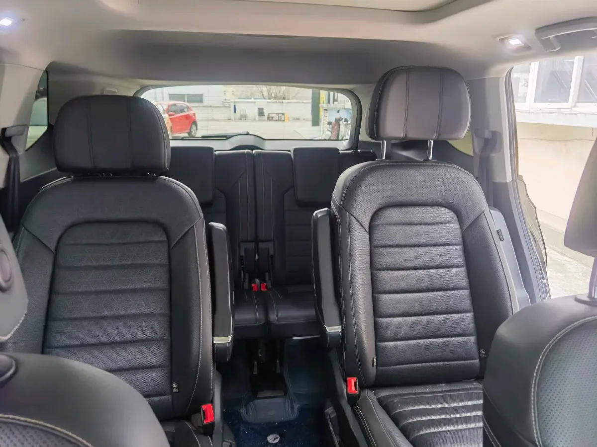 2021 Volkswagen Talagon 2.0T 220HP L4 7DCT,autocango,china used car exporter,china ev exporter,chinese used car exporter,chinese used ev exporter